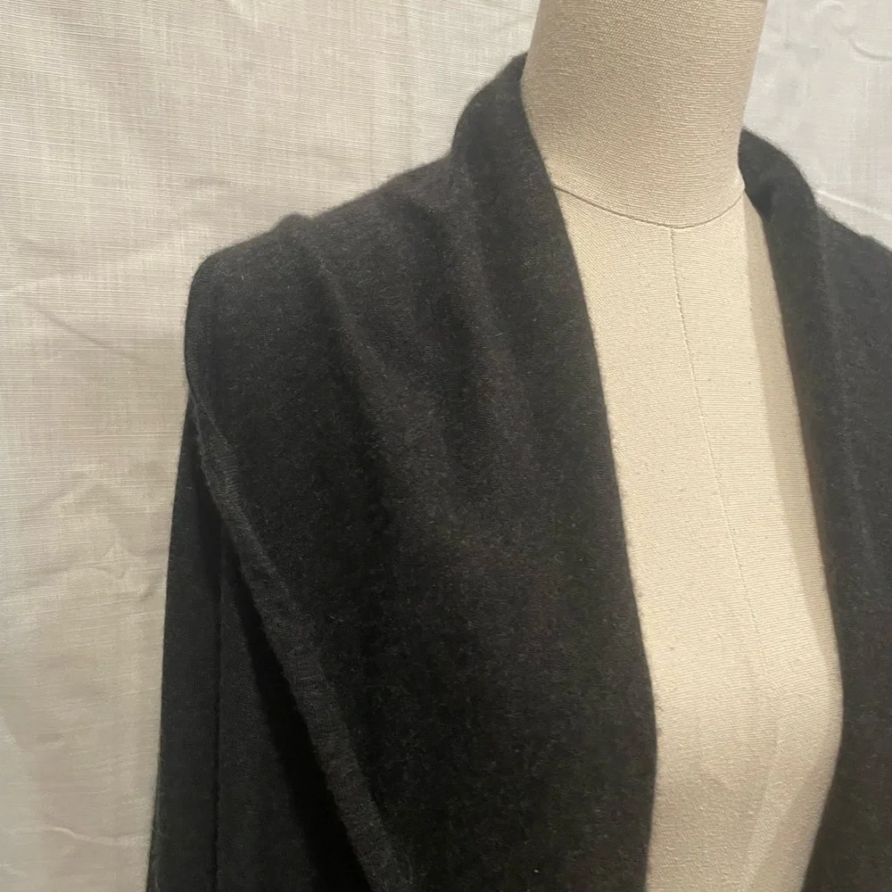 CHANEL CASHMERE cardigan / sleeveless long‎ vest vintage